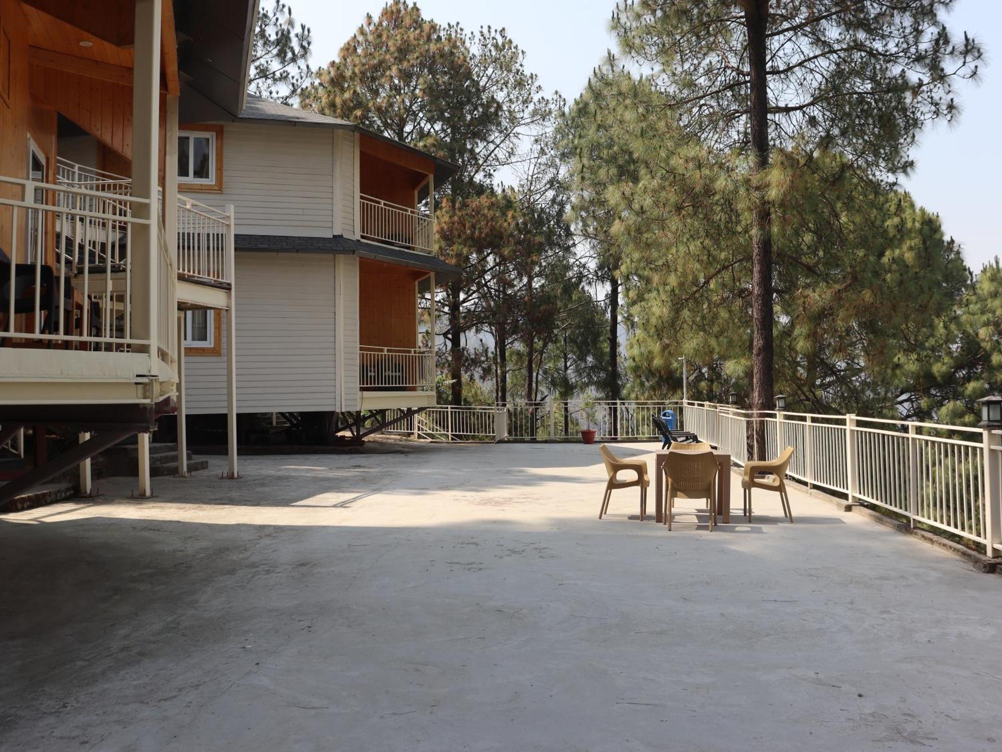The Woods Retreat Hotell Lansdowne Eksteriør bilde